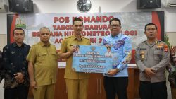 Sekda Aceh Terima Bantuan dari Forkopimda Kalteng Rp 2,9 Milyar Untuk Korban Banjir Aceh. 
