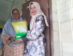 Peduli Bencana Banjir Aceh, eMKa Indonesia Serahkan Bantuan.