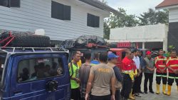 Mualem Lepas 10 Mobil Offroad Bawa Sembako ke Daerah Terisolasi di Gayo Lues. 