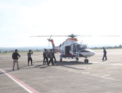 Kapolda Aceh Lakukan Patroli Udara Untuk Melihat Langsung Situasi Pascabanjir. 