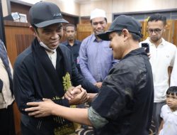 Wagub Aceh Sambut UAS di Bandara SIM, Pimpin Do’a Mengenang 21 Tahun Tsunami Aceh. 