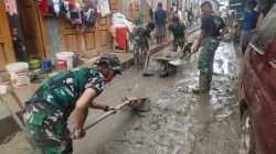 Prajurit Kodam IM Bersihkan Area Pasar Kuala Simpang, Dorong Pemulihan Ekonomi Pasca Banjir.