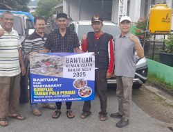 Masyarakat Komplek Taman Pola Permai Lamhasan Salurkan Bantuan untuk Korban Bencana Longsor dan Banjir di Pijay. 