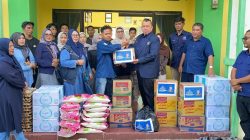 Ketua DPW NasDem Aceh Serahkan Bantuan Bagi Mahasiswa Korban Terdampak Banjir dan Longsor di Aceh.