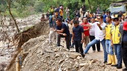 Sekda Aceh dan Rombongan Terjebak Longsor di Gayo Lues Saat Antar Bantuan.