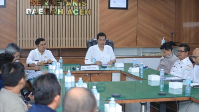 Sekda Aceh Terima CSR Untuk Layanan Emergency Call Center 112.