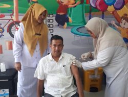 Puskesmas Ulee Kareng Lakukan Vaksinasi Bagi 101 JCH.
