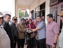 Wakil Walikota Afdhal Serahkan Bantuan Daging Meugang Bagi Disabilitas.
