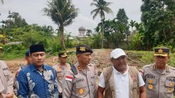 Kapolda Aceh Tinjau Lokasi Jembatan Putus di Jeunieb. 