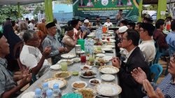 Perkokoh Silaturrahmi, Alumni FEB USK Gelar Bukber dan Santuni Anak Yatim. 