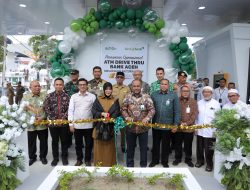 Bank Aceh Resmikan ATM Drive Thru di Kawasan Strategis Taman Kota Banda Aceh. 