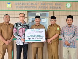 Wabup Aceh Besar Apresiasi Upaya Bank Aceh Cabang Jantho Serahkan Zakat ke Baitul Mal. 