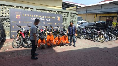 Tampung Motor Hasil Curian, Polresta Amankan Pasutri dan 9 Barang Bukti. 