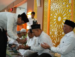 Rektor UIN Ar-Raniry Lepas 26 Jamaah Calon Haji Lingkungan Kampus. 
