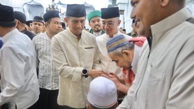 Kapolda Aceh Salat Idul Adha di Masjid Raya Baiturrahman Dan Serahkan Satu Ekor Sapi Untuk Qurban