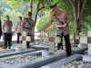 Wakapolda Aceh Pimpin Ziarah di TMP Banda Aceh. 