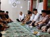Sekda Hadiri Takziah ke Rumah Duka Pemred Harian Serambi Indonesia di Sigli. . 