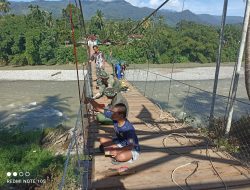 Progres Pembangunan Jembatan Gantung di Desa Kuning Abadi Agara Capai 88 Persen,