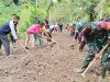 Gotong Royong TNI dan Rakyat Percepat Pembukaan Jalan TMMD ke-129 Kodim 0107/Aceh Selatan.