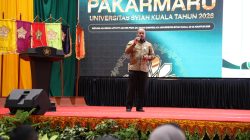 Dirut Bank Aceh Bekali Ribuan Mahasiswa Baru USK Melek Finansial, Waspadai Judol dan Pinjol. 