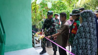 Berlinang Air Mata, Barlian Ucapkan Terima Kasih kepada TNI dan Pemda. 