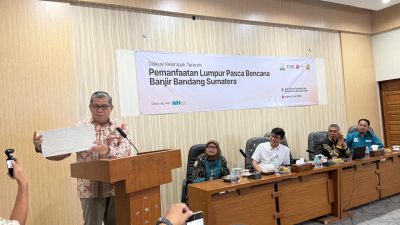Pemerintah Aceh dan USK Kaji Pemanfaatan Pasir dan Lumpur Bencana untuk Bata Ringan. 