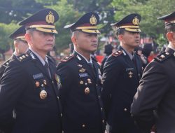 Wakapolda Pimpin Upacara HUT ke-81 Kemerdekaan di Polda Aceh. 