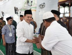 Wagub Hadiri Maulid Bersama Ratusan Anak Yatim di Teupin Raya. 