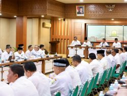 Pimpin Rapat Koordinasi Bersama SKPA, Wagub Dek Fad: Transparansi adalah Kunci. 