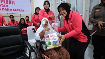 Bhayangkari Turunkan 74 Nakes dalam Bakkes di Aceh Tamiang.