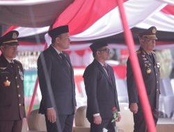 Plt Sekda Aceh Hadiri Upacara HUT ke-81 TNI di Banda Aceh. 
