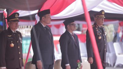 Plt Sekda Aceh Hadiri Upacara HUT ke-81 TNI di Banda Aceh. 