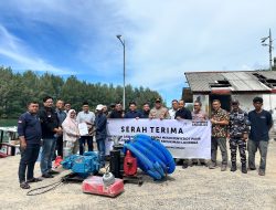 PT SBA Serahkan Mesin Penyedot Pasir untuk Nelayan Lhok Krueng Raba Lhoknga.